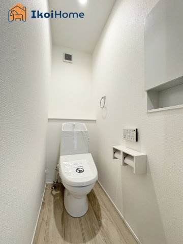 明石市朝霧台24－1期　3号棟　新築戸建のトイレ|【ホームページに現地動画掲載中】●年中無休：当日予約可●ウォシュレット、暖房便座標準装備。