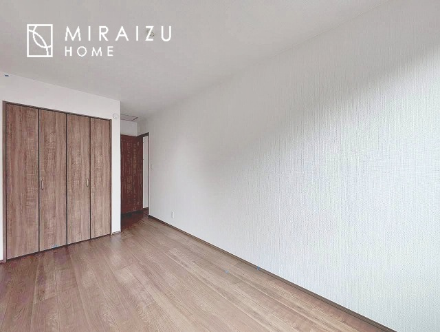 【寝室】 | 建物完成につき、実際のお部屋をごゆっくりご見学いただけます。お休みの日にご家族で見学はいかがでしょう。