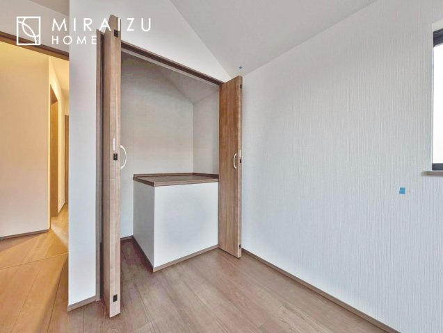 【寝室】 | 建物完成につき、実際のお部屋をごゆっくりご見学いただけます。お休みの日にご家族で見学はいかがでしょう。