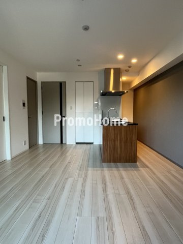 シーズンフラッツ浅草橋の居間・リビング