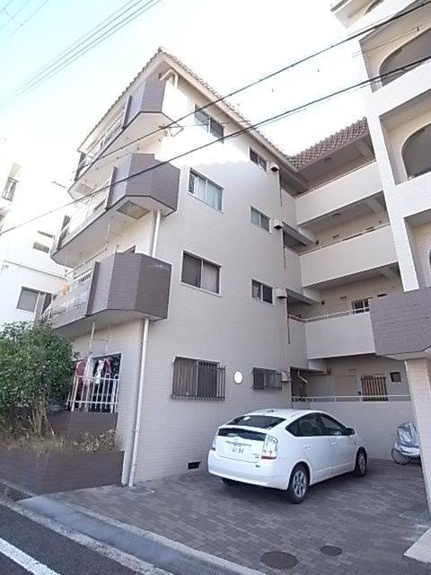 篠原南マンションの外観