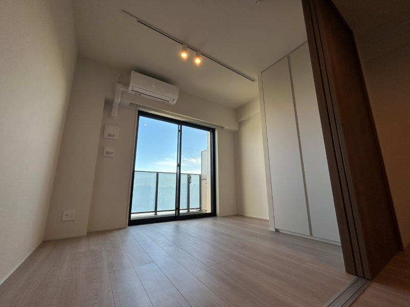 オープンブルーム二子の居間・リビング|※現況優先となります。