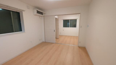 【居間・リビング】 | サンインキューブ池袋 | こちらの居間で趣味の時間をお楽しみください