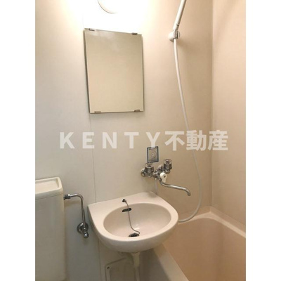 【洗面所】 | ポート旗の台 | 明るい洗面所です