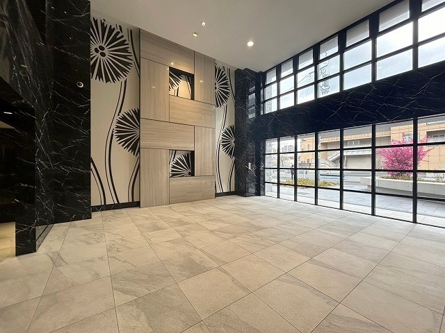 M-RESIDENCE新大阪Gardenのロビー