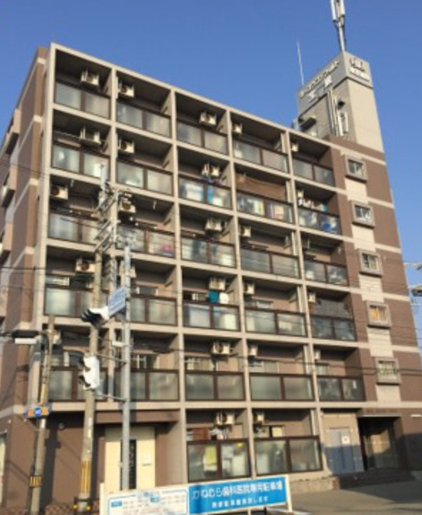 ホーユウコンフォルト宝殿の外観