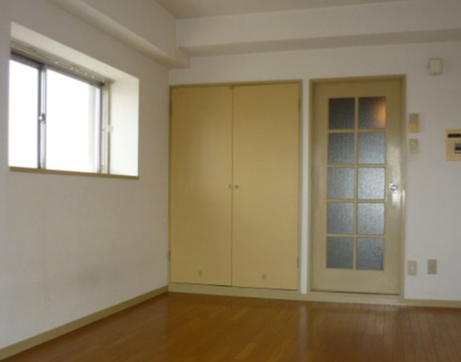 ホーユウコンフォルト宝殿の洋室