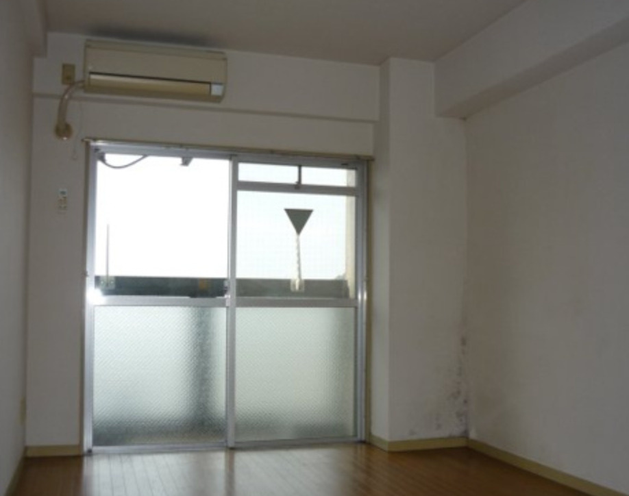 ホーユウコンフォルト宝殿の洋室