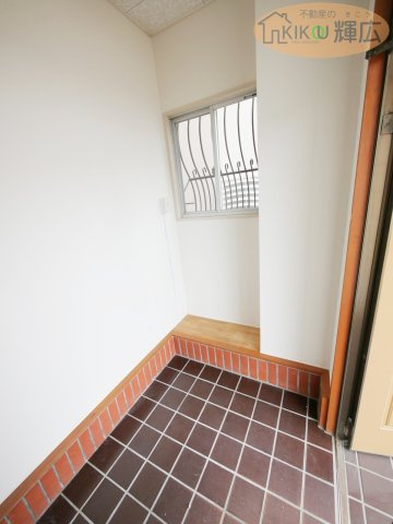 【玄関】 | 明石市二見町福里　中古戸建
