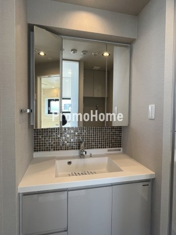 シーズンフラッツ浅草橋の洗面所