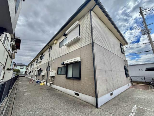 グリーンハイツ高砂の外観