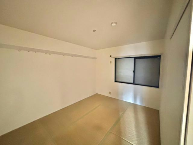 グリーンハイツ高砂の洋室