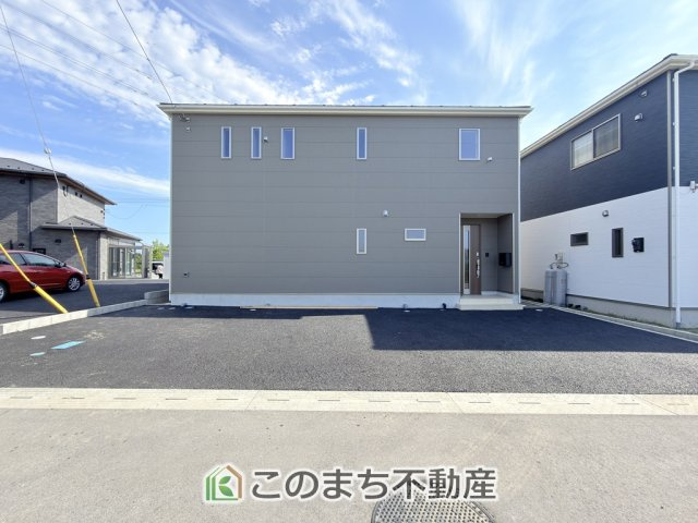 CRADLEGARDEN大田原市町島第2の駐車場|車３台広々と駐車できます。