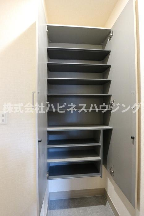 フライハイトの玄関