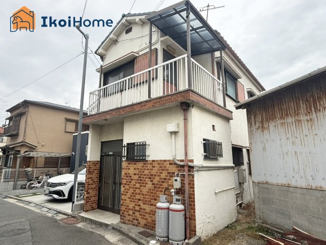 明石市南王子町　中古戸建の玄関|～ご見学に関して～平日や夜間でもご案内可能。決まったお時間で身動きが取れない方も臨機応変に対応します