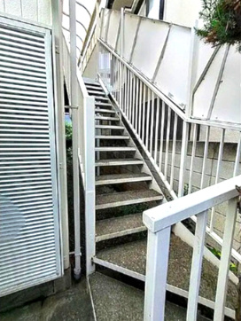 メゾンウエルストンⅣのエントランス|建物入り口です