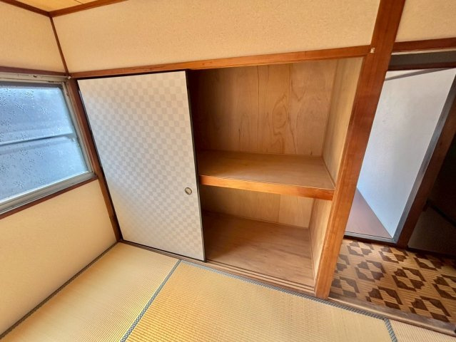 春日野町戸建の収納