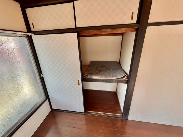 春日野町戸建の収納