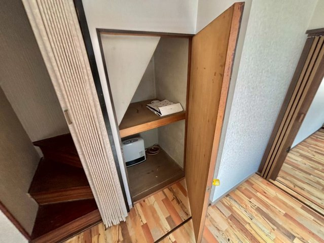 春日野町戸建の収納