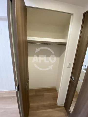 プレサンス天神橋筋六丁目ヴォワールの収納|プレサンス天神橋六丁目ヴォワール　クローゼット