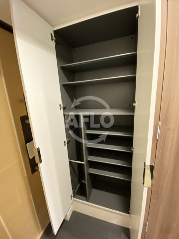 プレサンス天神橋筋六丁目ヴォワールの収納|プレサンス天神橋六丁目ヴォワール　下駄箱