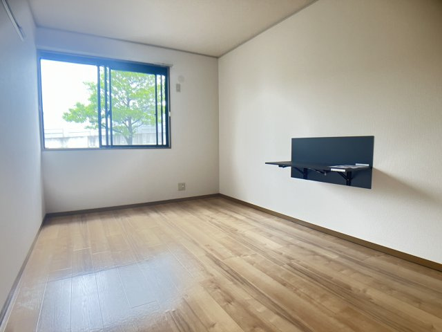 アベニューの洋室