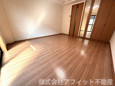 【居間・リビング】 | ソレイユ曙 | 洋室9.1帖