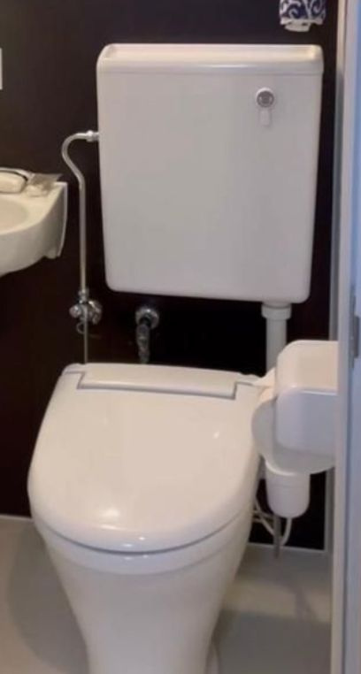 ＩＫＵ　ＬＡＮＤ　ＫＯＩＷＡのトイレ