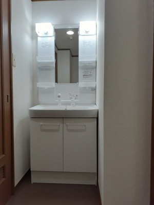 【洗面所】 | ボナール山の手パートⅡ | 使いやすい洗面所です