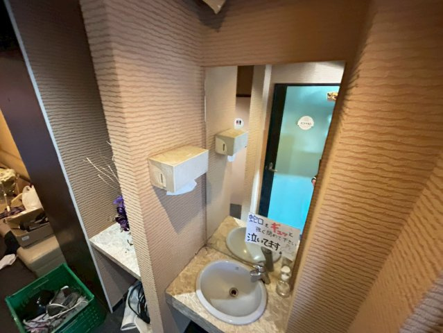 幸田町坂崎 貸店舗の洗面所