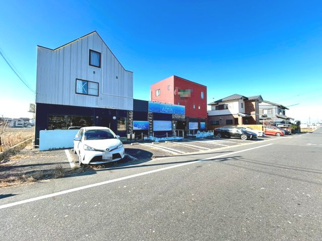 幸田町坂崎 貸店舗の外観