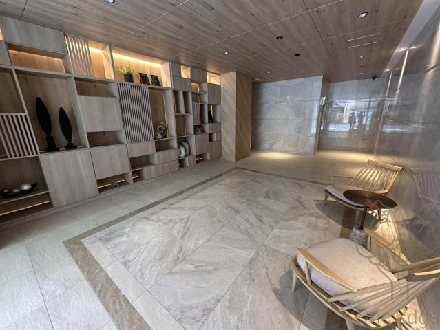 ルフォンプログレ南森町のロビー