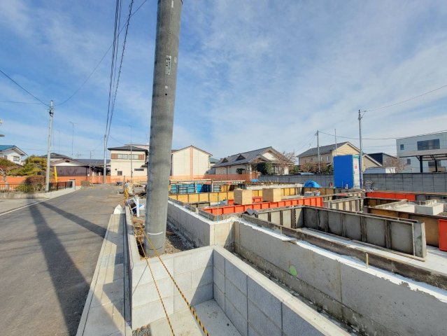 【ブルーミングガーデン】宇都宮市中戸祭１丁目の外観|〇只今建築中〇
物件の詳細は事前に資料をご用意してお待ちしております。
月々の支払はどれくらい？などお気軽にお問合せ下さい。
マイホームの探し方、住宅ローンのシュミレーションもお任せください。
