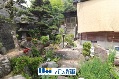 【庭】 | 大字上宇部342（平屋＋2階建、2軒）218坪 | 2階建・庭