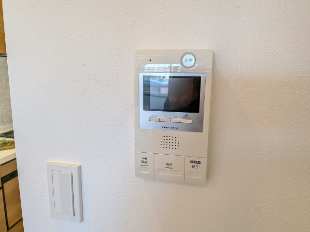 コートプラザ八王子のセキュリティ|～TVモニター付インターホン　訪問者の確認に便利です～