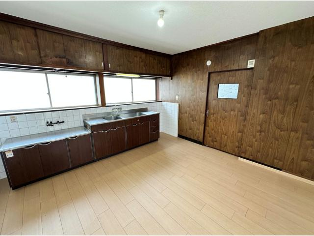 高砂市米田町塩市306戸建てのキッチン