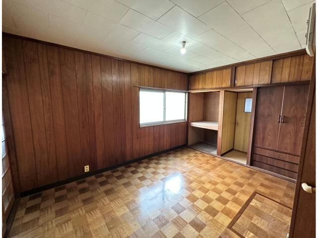 高砂市米田町塩市306戸建ての洋室