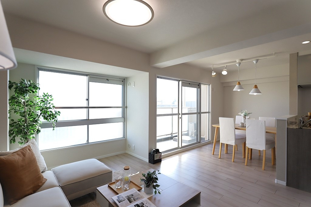 ～ペットと暮らせるマンション～万葉ハイツ小阪菱屋西の居間・リビング