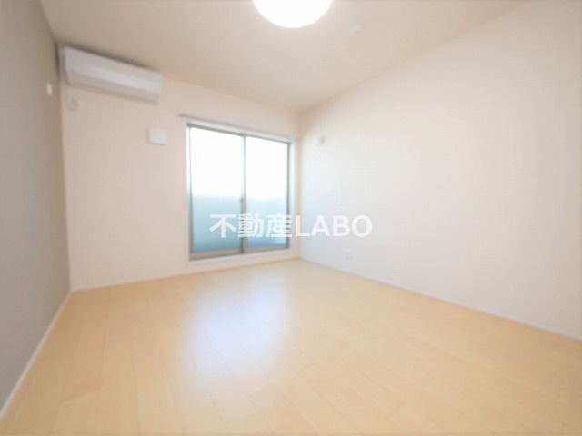 フジパレス我孫子前Ⅲ番館の居間・リビング