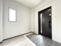 【玄関】 | 糟屋郡宇美町四王寺坂３丁目　中古一戸建☆仲介手数料無料☆