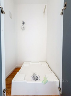 【ランドリースペース】 | ハイツ参宮橋 | 洗濯機置き場
