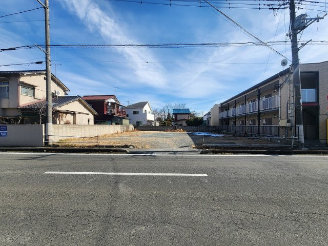 高崎市倉賀野町　売地の前面道路含む現地写真
