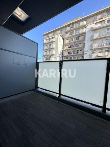 エムブイインプ大阪放出のバルコニー