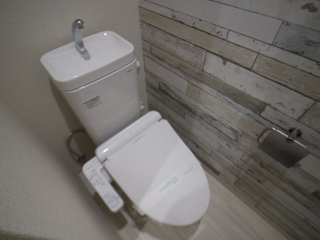 フジパレス遠里小野公園のトイレ|シンプルで使いやすいトイレです