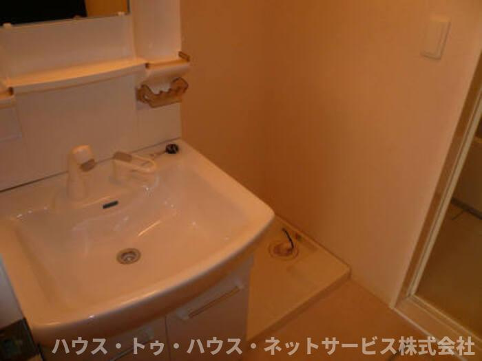 オアシスの洗面所