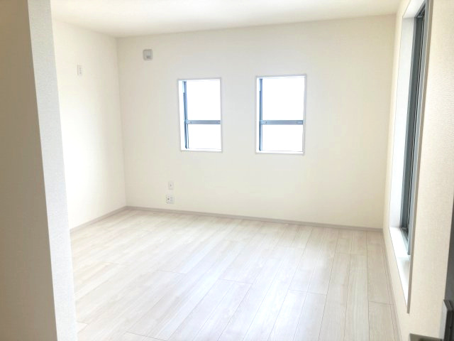 リーブルガーデンＳ前橋市下細井町第4　1号棟の洋室|２階：洋室２です