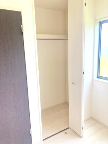 リーブルガーデンＳ前橋市下細井町第4　1号棟の収納|２階：洋室３収納です。