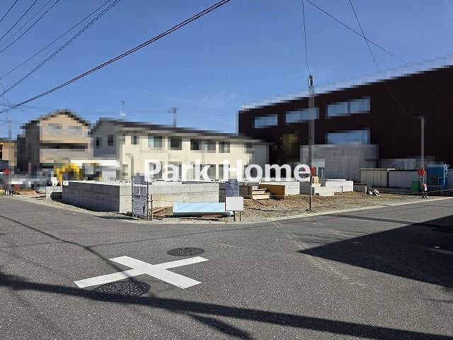 高知市南金田-１号棟- 新築戸建ての前面道路含む現地写真