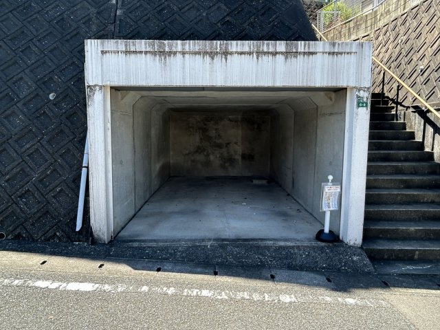 【駐車場】 | 糟屋郡志免町向ヶ丘１丁目　中古一戸建☆仲介手数料無料☆