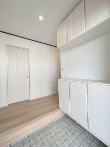 【玄関】 | 糟屋郡志免町向ヶ丘１丁目　中古一戸建☆仲介手数料無料☆